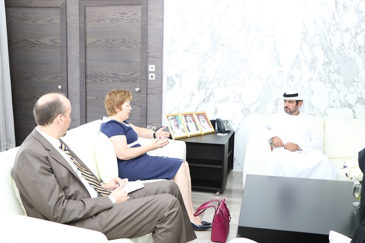 حمدان بن مبارك يبحث مع السفيرة الأميركية في الدولة أوجه التعاون